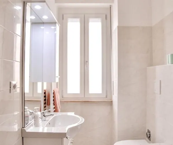 Mosca Apartment Turin